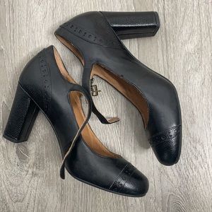 Clarks Indigo Womens Black Leather Lizard Print Mary Jane Pumps 6